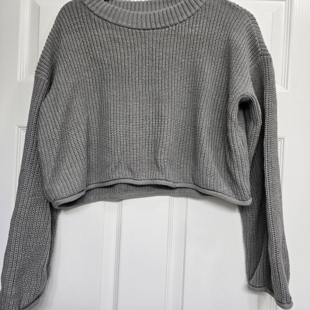 wild fable Gray Cropped Crewneck Sweater